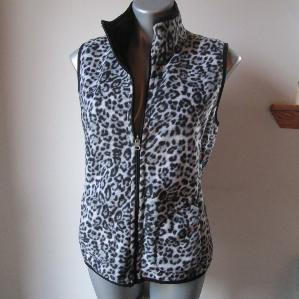 Black white leopard print vest. Fleece, reversable, zipup w pockets. Laura Scott - Picture 15 of 15